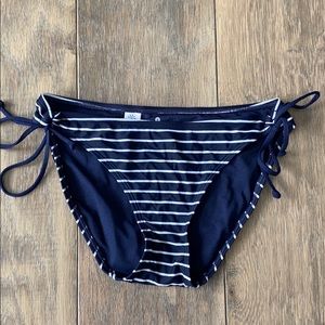 Athleta navy swimsuit bottoms
